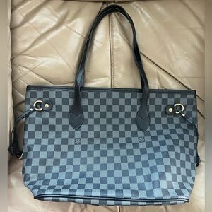 *Brand New* Checkered Tote - Black/Gray